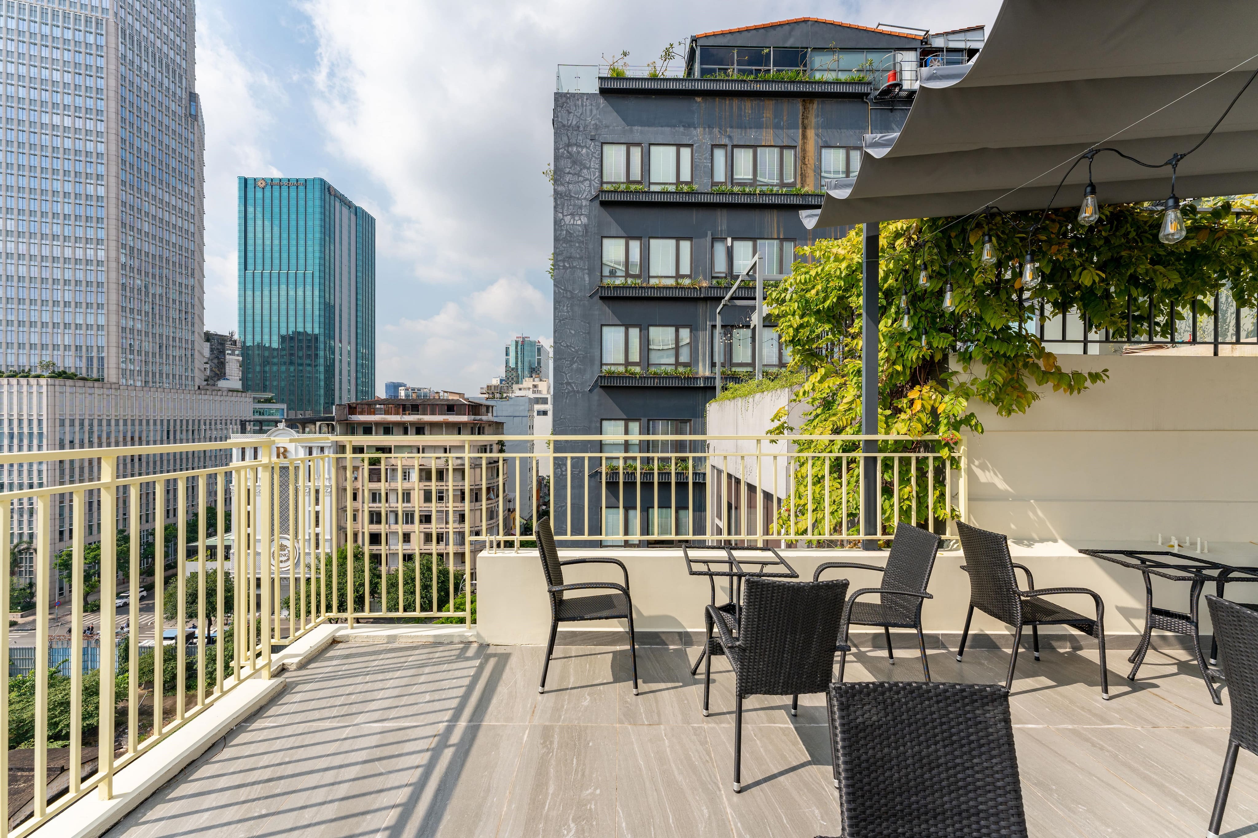 Edoya Hotel Dong Khoi - Image 5