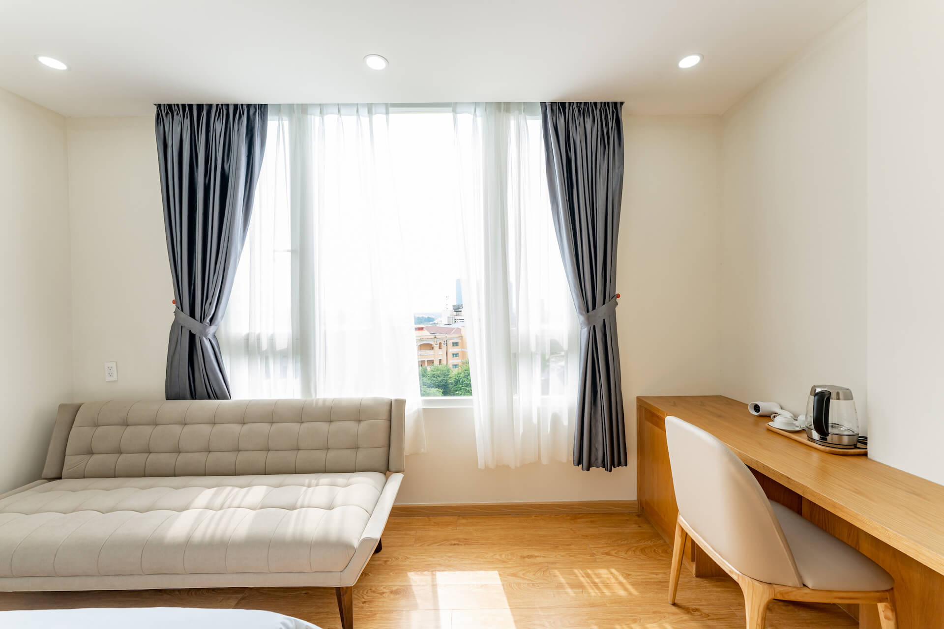 Deluxe River View - Image 9